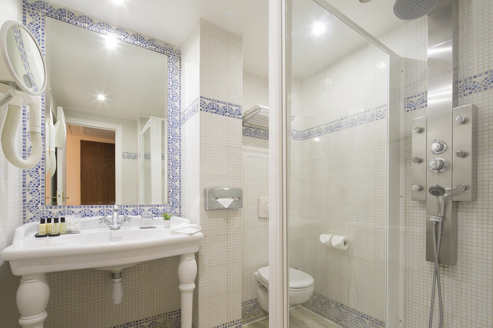 Hotel Kleber Paris & Spa Экстерьер фото